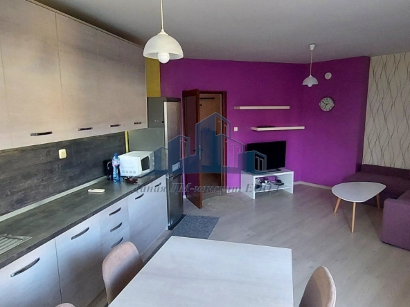 Дава се под наем Тристаен апартамент в Шумен, Дивизионна болница - 100 кв.м за 469.2 € - Снимка #1