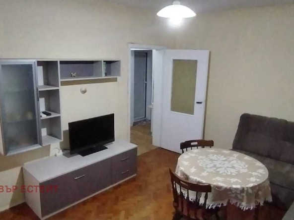 Дава се под наем Тристаен апартамент в Русе, Здравец - 72 кв.м за 331.5 € - Снимка #1