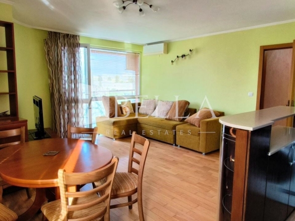 Дава се под наем Двустаен апартамент в София, Изток - 65 кв.м за 663 € - Снимка #1