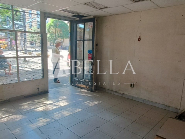 Дава се под наем Магазин в София, Център - 60 кв.м за 650 € - Снимка #1