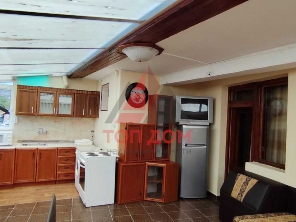 Дава се под наем Двустаен апартамент в Варна, Център - 50 кв.м за 484.5 € - Снимка #1