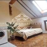 Дава се под наем Едностаен апартамент в Бургас, Център - 30 кв.м за 178.5 € - Снимка #1