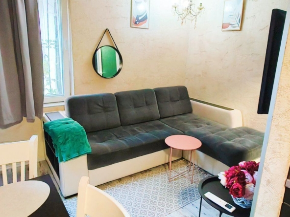 Дава се под наем Едностаен апартамент в София, Център - 32 кв.м за 306 € - Снимка #1