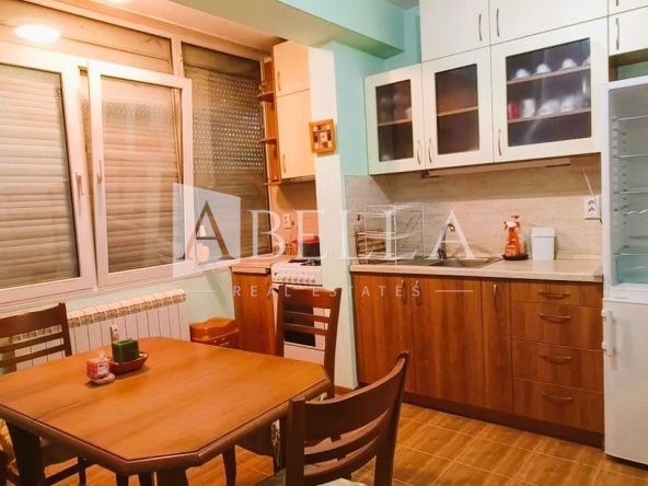 Двустаен апартамент в София, Света Троица - 60 кв.м за 2750 €/кв.м - Снимка #1