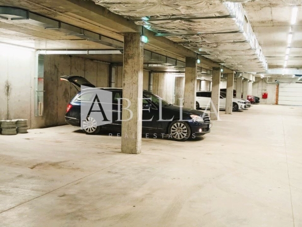 Дава се под наем Гараж / Паркомясто в София, Манастирски ливади - 14 кв.м за 91.8 € - Снимка #1