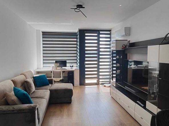 Дава се под наем Двустаен апартамент в София, Студентски град - 64 кв.м за 750 € - Снимка #1