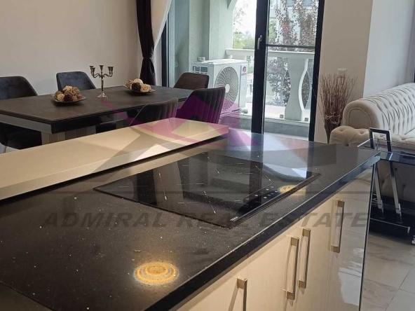 Дава се под наем Тристаен апартамент в Варна, м-т Св. Никола - 125 кв.м за 1500 € - Снимка #1