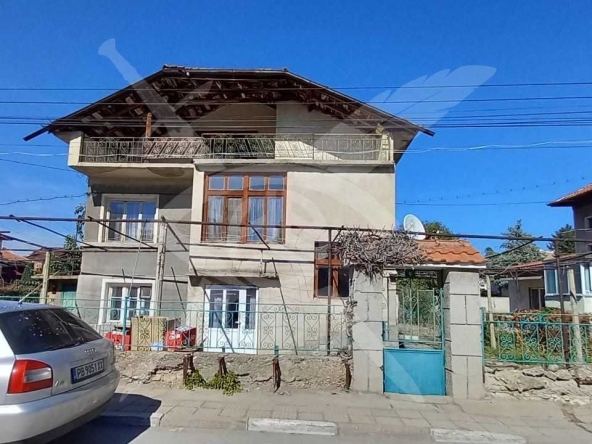 Къща в с. Йоаким Груево, Област Пловдив - 240 кв.м за 834 €/кв.м - Снимка #1