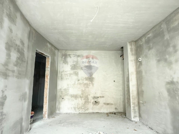 Двустаен апартамент в Варна, Погреби - 55 кв.м за 1746 €/кв.м - Снимка #1