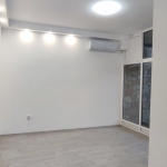 Дава се под наем Магазин в Пловдив, Тракия - 40 кв.м за 357 € - Снимка #1