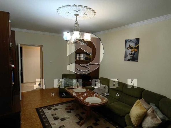 Тристаен апартамент в Стара Загора, Ремиза - 86 кв.м за 1047 €/кв.м - Снимка #1