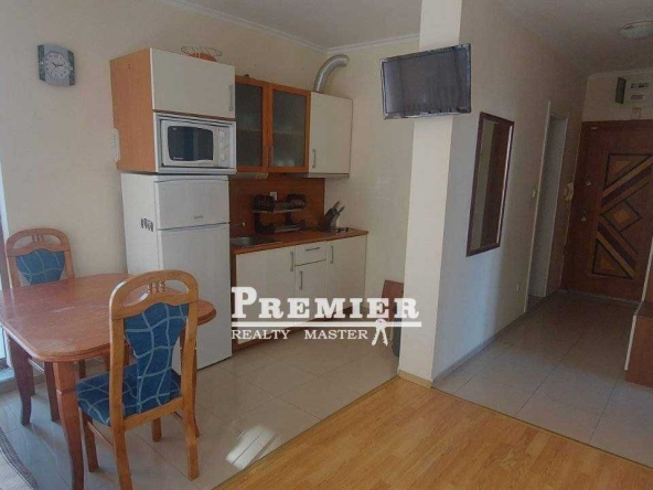 Тристаен апартамент в к.к. Слънчев бряг - 67 кв.м за 1120 €/кв.м - Снимка #1