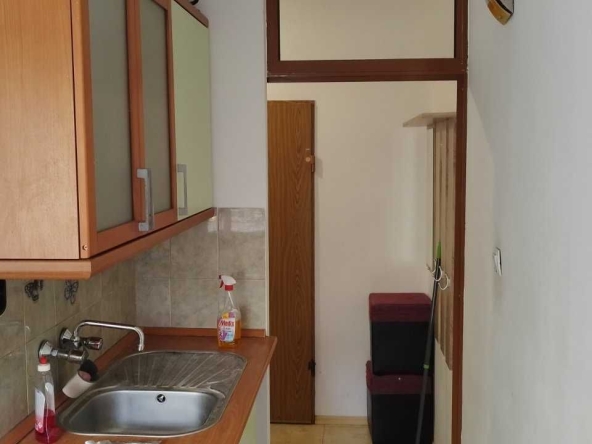 Двустаен апартамент в Бургас, Изгрев - 46 кв.м за 1761 €/кв.м - Снимка #1