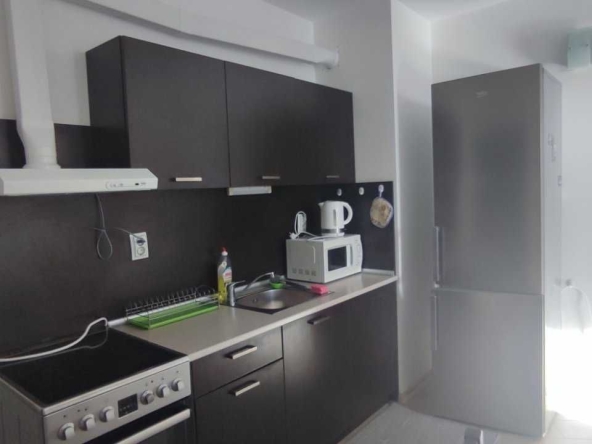 Дава се под наем Двустаен апартамент в Бургас, Сарафово - 76 кв.м за 375 € - Снимка #1