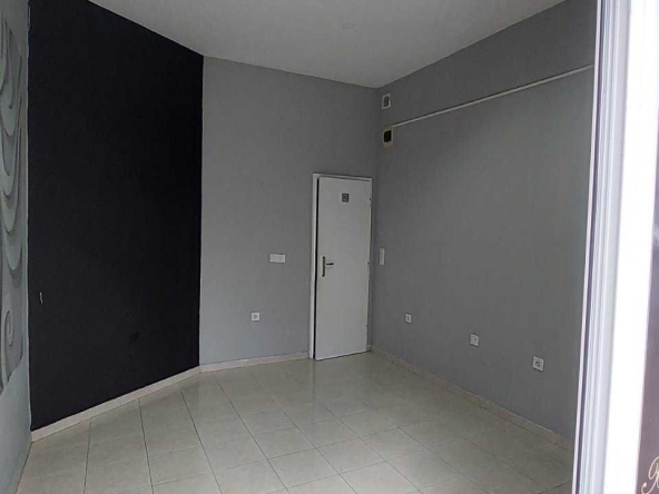 Дава се под наем Офис в Бургас, Възраждане - 17 кв.м за 140 € - Снимка #1