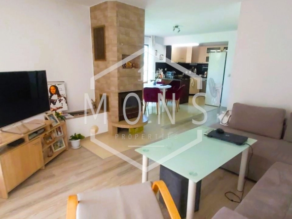 Къща в с. Черновръх, Област Габрово - 286 кв.м за 833 €/кв.м - Снимка #1