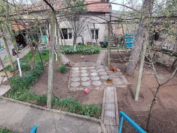 Къща в с. Поляново, Област Хасково - 180 кв.м за 122 €/кв.м - Снимка #1