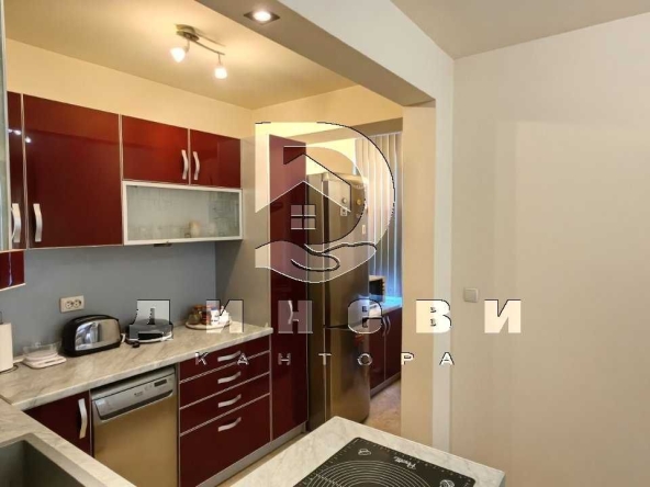 Тристаен апартамент в Стара Загора, Операта - 94 кв.м за 1543 €/кв.м - Снимка #1