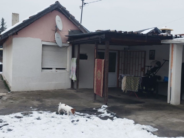 Къща в София, Надежда 3 - 373 кв.м за 421 €/кв.м - Снимка #1