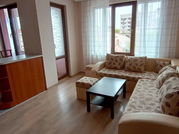 Дава се под наем Двустаен апартамент в Пловдив, Мараша - 60 кв.м за 425 € - Снимка #1