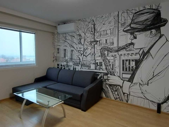 Дава се под наем Едностаен апартамент в Шумен, Болницата - 41 кв.м за 255 € - Снимка #1