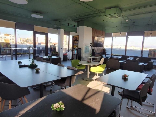 Дава се под наем Офис в София, Света Троица - 200 кв.м за 244.8 € - Снимка #1