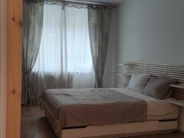 Дава се под наем Тристаен апартамент в София, Център - 60 кв.м за 714 € - Снимка #1