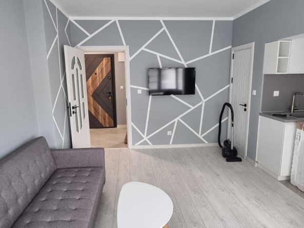 Дава се под наем Двустаен апартамент в Разград, Център - 50 кв.м за 433.5 € - Снимка #1