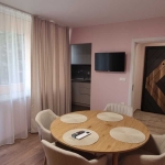 Дава се под наем Двустаен апартамент в Разград, Васил Левски - 53 кв.м за 433.5 € - Снимка #1