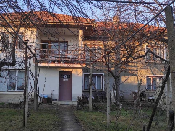 Къща в с. Малки Вършец, Област Габрово - 188 кв.м за 216 €/кв.м - Снимка #1