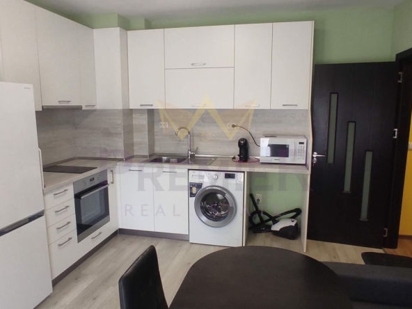 Дава се под наем Двустаен апартамент в Варна, Гранд Мол Варна - 48 кв.м за 395.25 € - Снимка #1