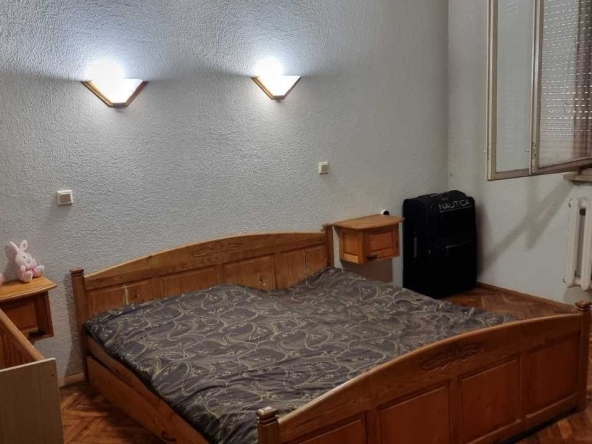 Четиристаен апартамент в Разград, Център - 128 кв.м за 1156 €/кв.м - Снимка #1
