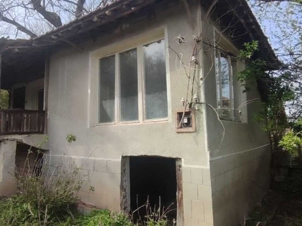 Къща в с. Радовене, Област Враца - 100 кв.м за 77 €/кв.м - Снимка #1