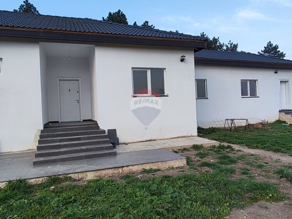 Къща в с. Сенокос, Област Добрич - 180 кв.м за 850 €/кв.м - Снимка #1