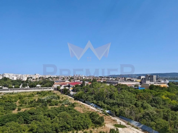 Двустаен апартамент в Варна, Трошево - 80 кв.м за 2438 €/кв.м - Снимка #1