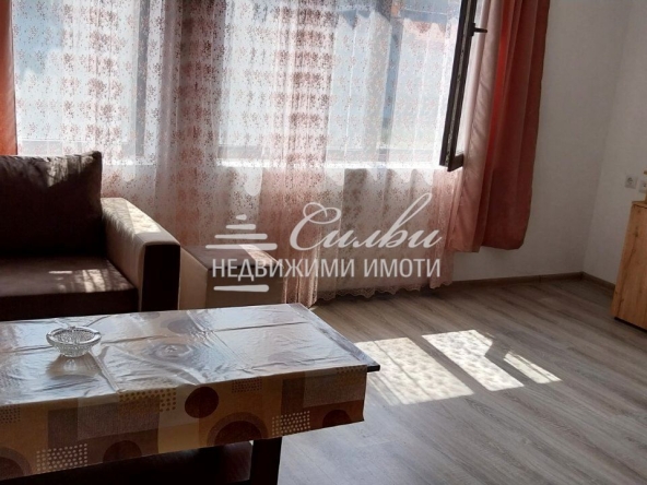 Двустаен апартамент в Шумен, Томбул джамия - 63 кв.м за 2024 €/кв.м - Снимка #1