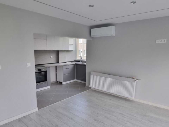 Тристаен апартамент в Разград, Възраждане - 76 кв.м за 2047 €/кв.м - Снимка #1