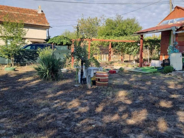 Къща в Разград, Промишлена зона - Запад - 18 кв.м за 2692 €/кв.м - Снимка #1