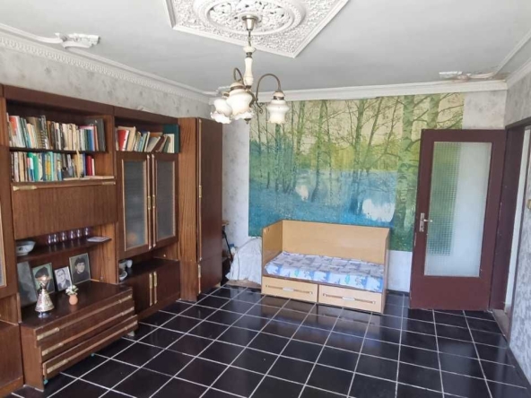 Тристаен апартамент в Разград, Житница - 110 кв.м за 1159 €/кв.м - Снимка #1