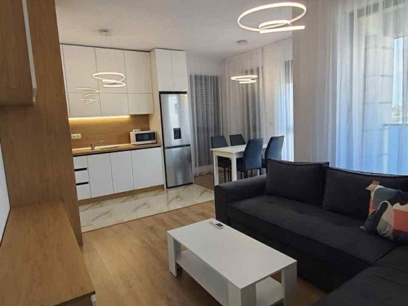 Дава се под наем Двустаен апартамент в Пловдив, Каменица 2 - 68 кв.м за 500 € - Снимка #1