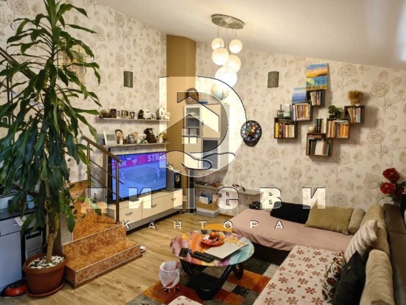 Мезонет в Стара Загора, Център - 145 кв.м за 1063 €/кв.м - Снимка #1