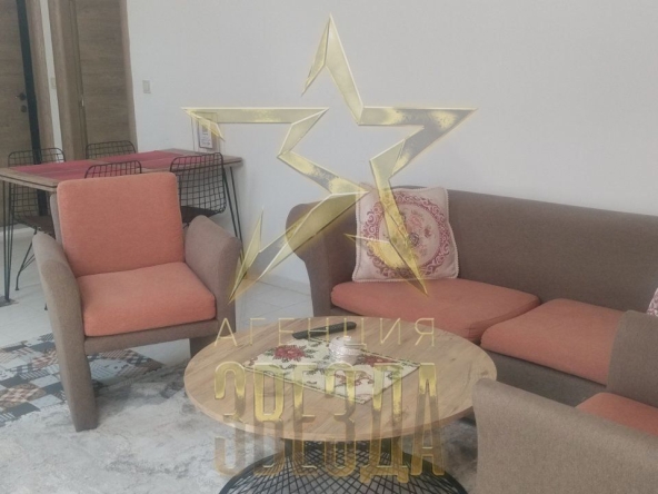 Дава се под наем Двустаен апартамент в Пловдив, Център - 65 кв.м за 410 € - Снимка #1