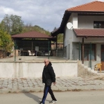 Дава се под наем Етаж от къща в София, Люлин 9 - 65 кв.м за 280.5 € - Снимка #1