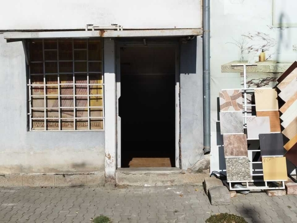 Дава се под наем Склад в Стара Загора, Индустриална зона - запад - 106 кв.м за 408 € - Снимка #1