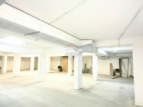 Гараж / Паркомясто в Варна, Терапевтична болница - 13 кв.м за 1001 €/кв.м - Снимка #1