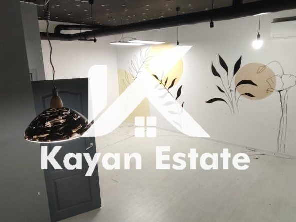 Дава се под наем Офис в Бургас, Зорница - 100 кв.м за 600 € - Снимка #1