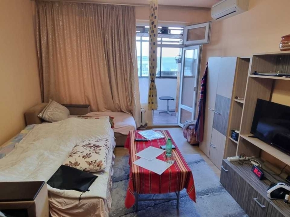 Двустаен апартамент в Разград, Орел - 58 кв.м за 1100 €/кв.м - Снимка #1