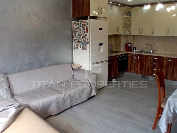 Тристаен апартамент в Пловдив, Коматевски възел - 101 кв.м за 2050 €/кв.м - Снимка #1