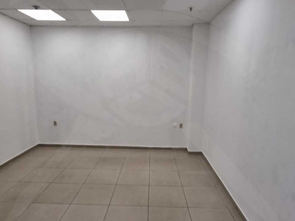 Магазин в Пловдив, Център - 23 кв.м за 1696 €/кв.м - Снимка #1