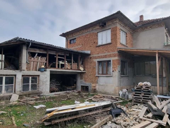 Къща в Разград, Житница - 239 кв.м за 534 €/кв.м - Снимка #1
